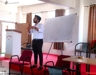 Faculty Lecture on kick starting research journey through literature review